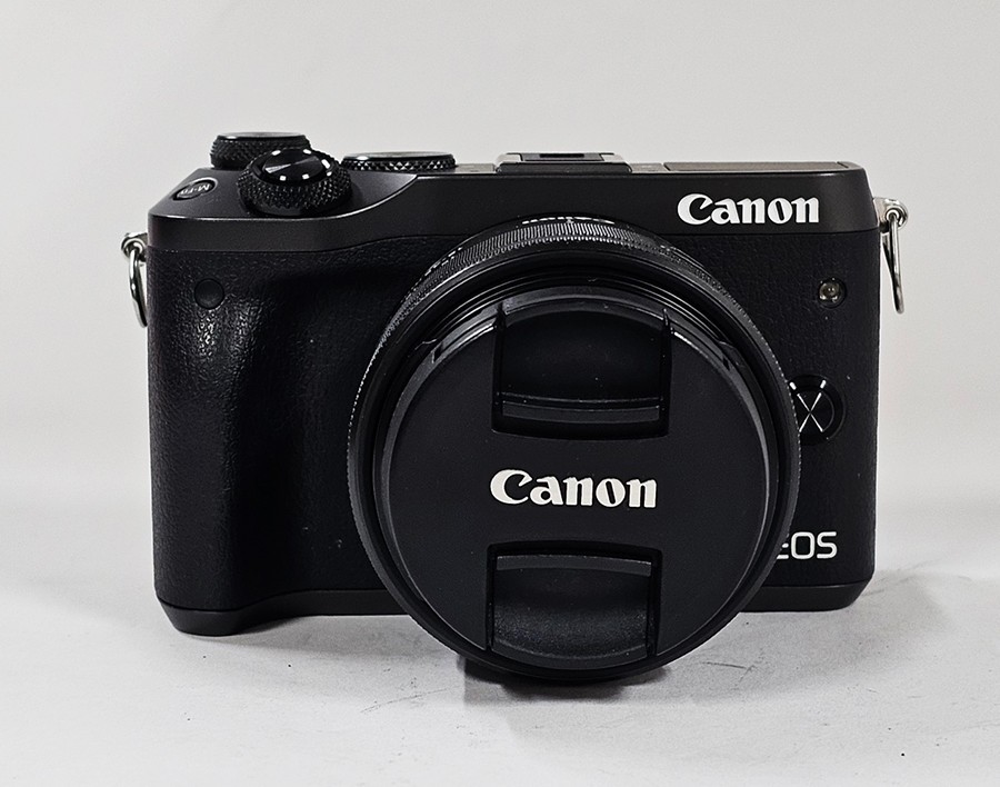 Canon EOS M6 Mirrorless Camera Black Body + Lens EF-M 15-45mm f
