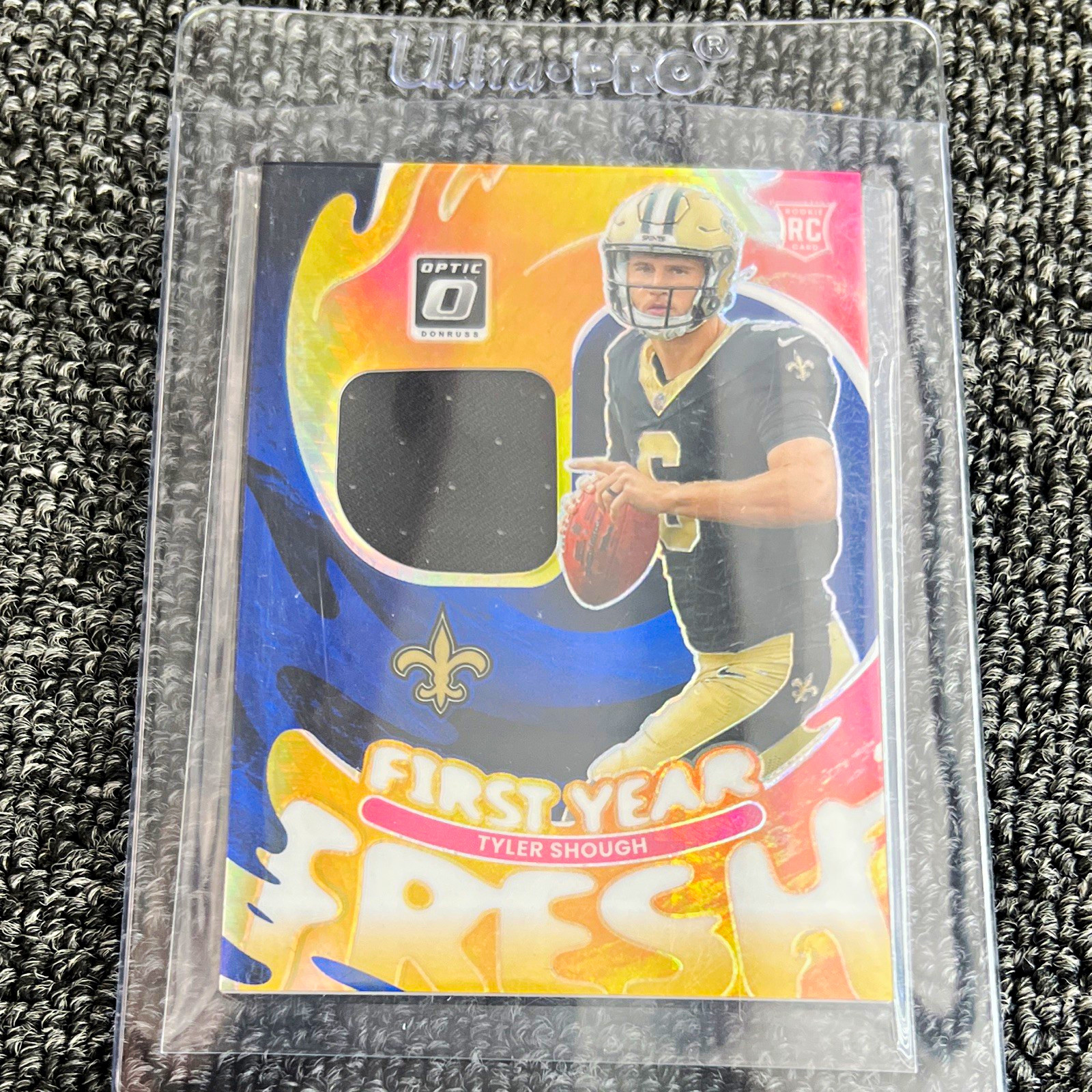 2025 Panini Donruss Optic Tyler Shough FYF Blue Hyper RC MEM #TSH