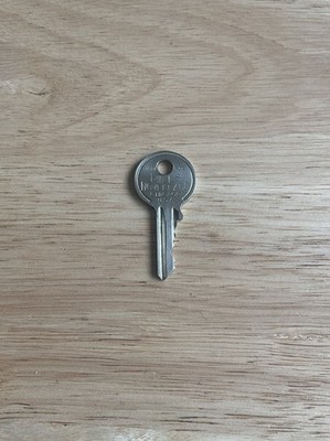 Vintage Mills Novelty Co. Yale Key # M 576