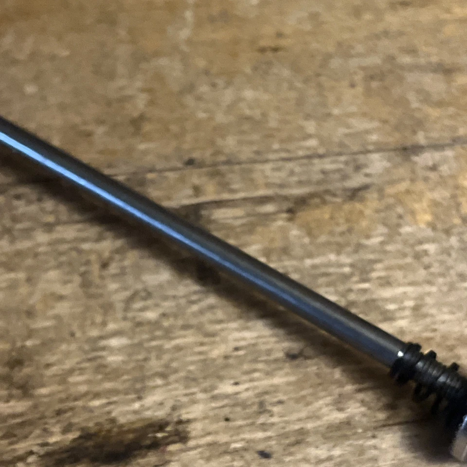 Advent Rear Quick Release Skewer 165 mm Length 90s 00s Road MTB Hybrid - Image 3 of 4