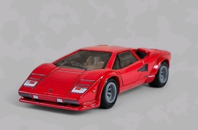 LAMBORGHINI COUNTACH LP5000 QV Diorama Collectible DieCast Model 1:64 Red LOOSE