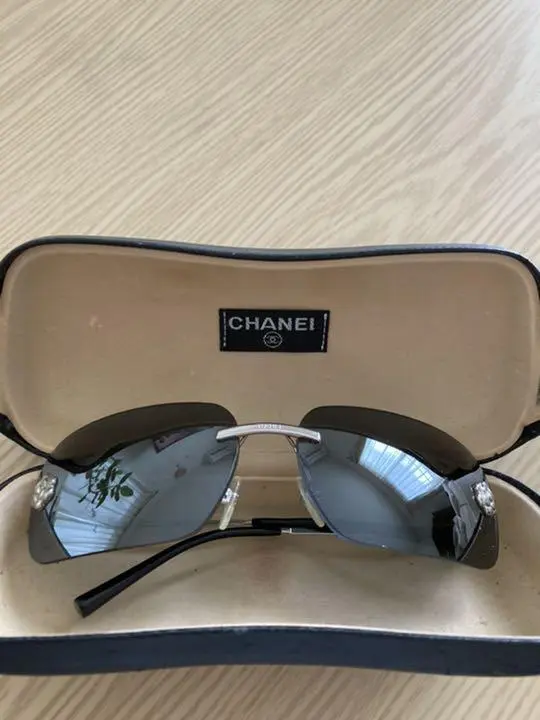 Chanel sunglasses 4085 c124/6G 62ロ15 120 camellia Dark black with