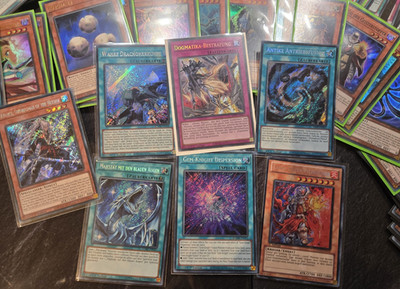 Konami Yu-Gi-Oh! Kartensammlung Deutsch mit Holos & Blue-Eyes White Dragon