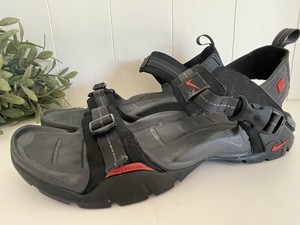 nike walking sandals