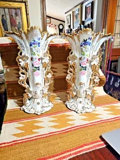 FANTASTIC Pr ANTIQUE LARGE 18" TALL ORNATE OLD PARIS ENGLISH BRIDAL SPILL VASES