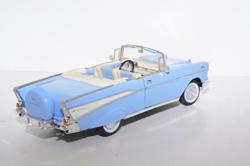 b121 1957 CHEVROLET BEL AIR CABRIO BABY BLUE 1:18 ROAD SIGNATURE VERY RARE - Picture 4 of 5