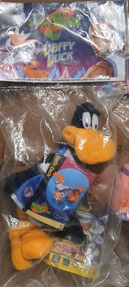 Lote de juguetes de peluche McDonald’s Space Jam 1996 Taz Lola Bugs Bunny nuevo sellado difícil de encontrar Foto 2 de 4