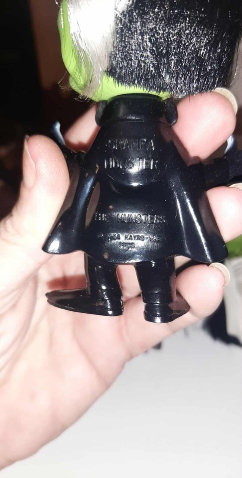 Lot De 3 Figurines Kayro The Munsters 1964 - Lilly, Eddie, Grandpa - Vintage Plastique