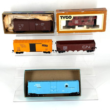 HO Scale Freight Car Lot - Boxcar, Caboose Hopper by Athearn Roundhouse Tyco