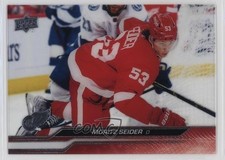 2023-24 Upper Deck Series 1 Clear Cut Moritz Seider #64 0c3