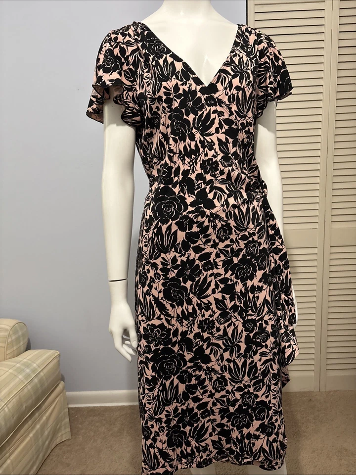 VESTIDO ENVOLVENTE MAX AND CLEO ESCOTE EN V Color Beige/Rosa Con Flores Negras Talla L Foto 3 de 4