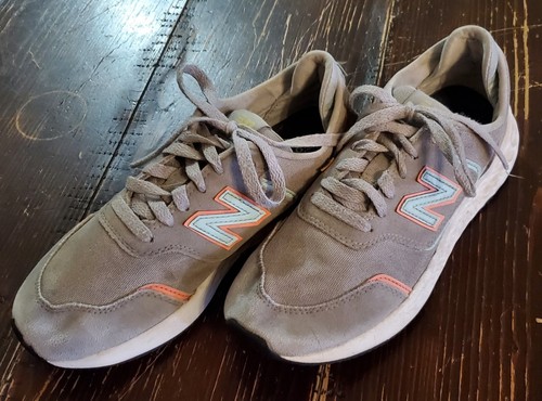 Big Girls New Balance X-70 Grey Peach Baby Blue Sneaker Size 5 Kids - Foto 7 di 7