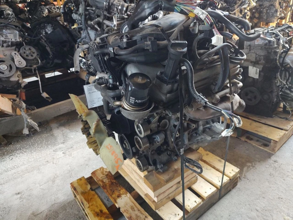 2012-2015 Toyota Tacoma Engine - 4.0L (VIN U, 5th Digit) 1GRFE, 153K Miles Foto 2 de 4