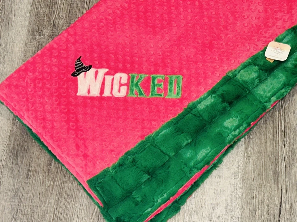 Manta malvada! Manta Minky logotipo malvado con sombrero de bruja. ¡Regalo malvado! Foto 4 de 4