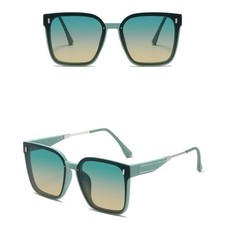 Black Sunglasses Ergonomic Design Suitable For All Faces Fashion Accessory