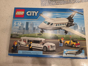 LEGO CITY: Airport VIP Service (60102)