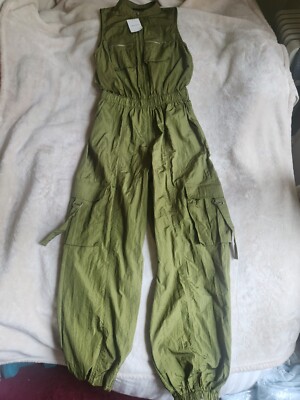 forever 21 sleeveless Cargo jumpsuit Olive Size M NWT