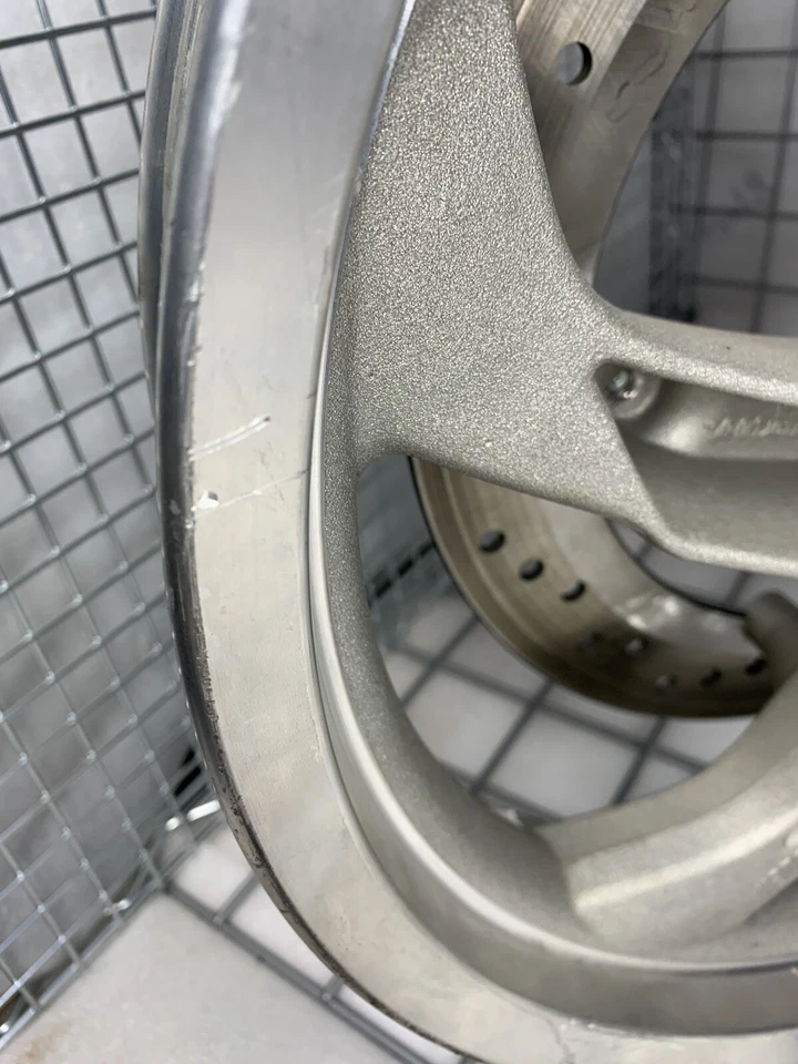 2008 BUELL BLAST 500 RODA DIANTEIRA ARO DISCO 08 - Imagem 4 de 4