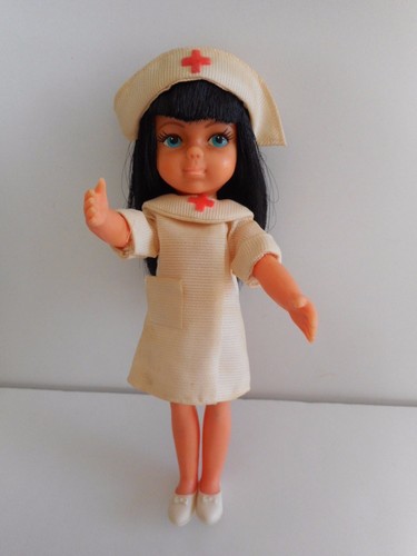 1970s dolls with big eyes