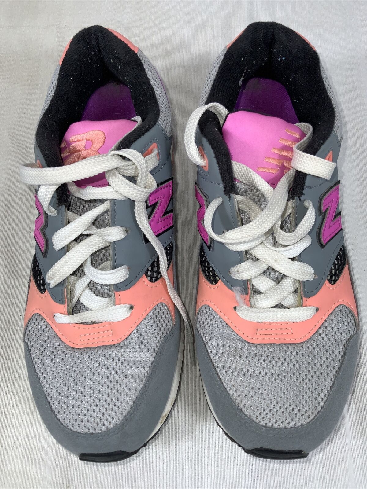 NEW 530 90s Running LIFESTYLE SHOES GREY PINK WOMENS 6.5 eBay