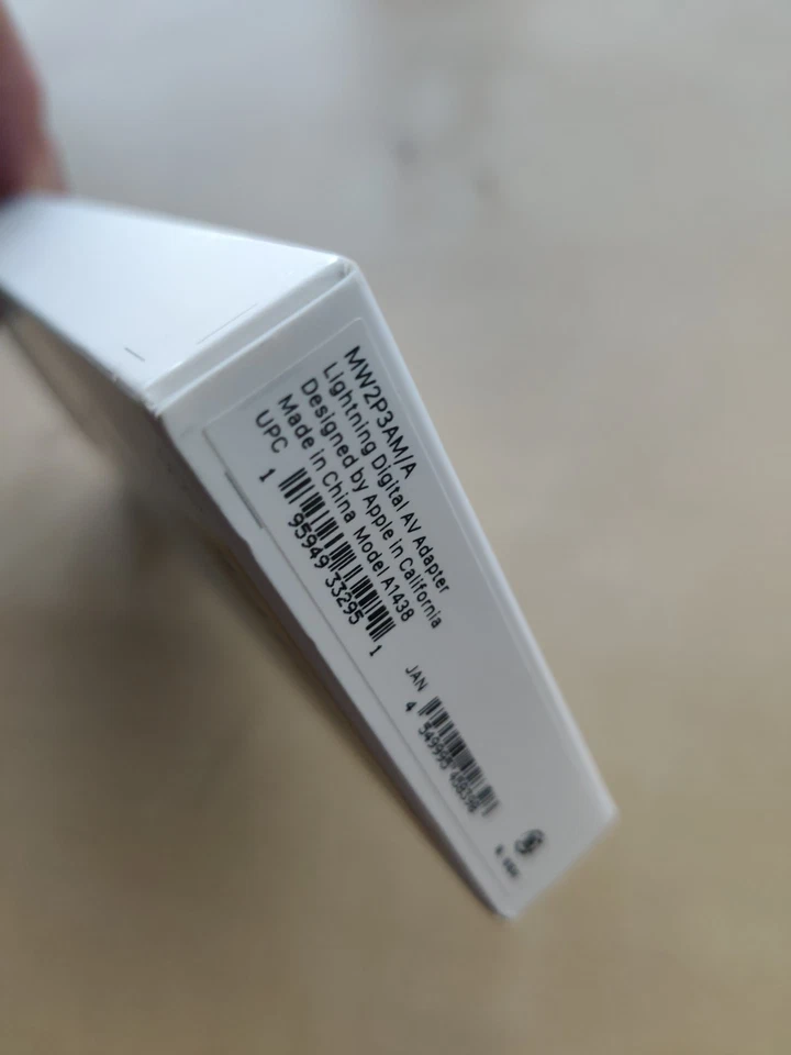 GENUINE Original Apple Lightning To Digital AV Adapter MW2P3AM/A A1438 White - Image 3 of 3