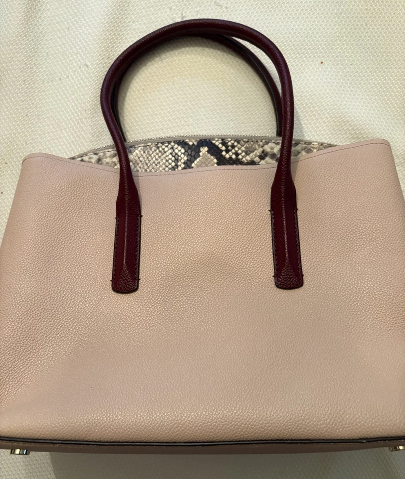 NUEVO KATE SPADE NY GRANDE ROSA CARTERA MARGAUX EN RELIEVE SERPIENTE CUERO TELA ESTUCHE Foto 2 de 4
