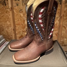 Botas occidentales Ariat 10027165 para hombre 8 anchas Quickdraw VentTEK Patriot bandera de EE. UU.