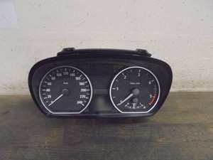 BMW 1 E87 Kombiinstrument Tacho 6947136 118d 90kW 204D4 172253