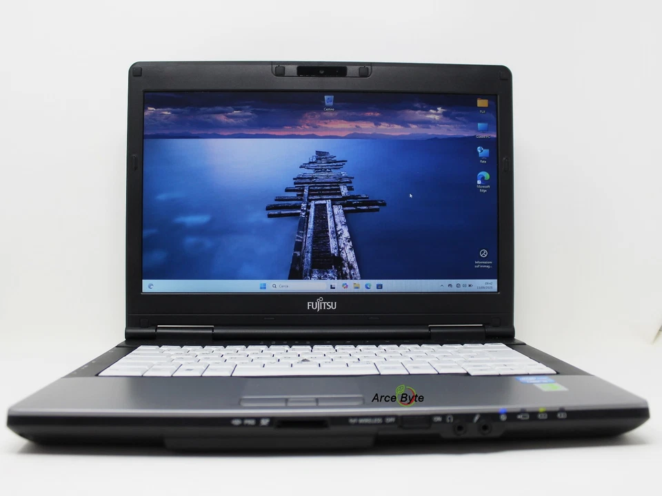 LIFEBOOK FUJITSU S782 14" CORE i5 2,50 GHz RAM 4 GB SSD 128 GB WINDOWS 11 PRO - Immagine 3 di 4