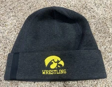 Iowa Hawkehes Wrestling Cap Knit Beanie Cap Winter NIKE TEAM ISSUE