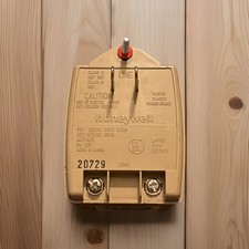 Nice 👍 Ademco Honeywell AlMGT-1625 1321 16.5VAC, 25VA Plug-In Transformer