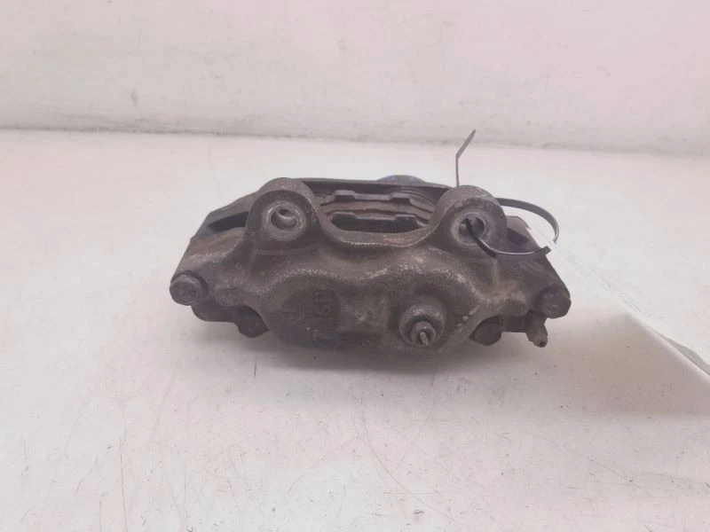 Pinza delantera derecha pasajero se adapta a 76-90 LAND CRUISER Foto 3 de 4