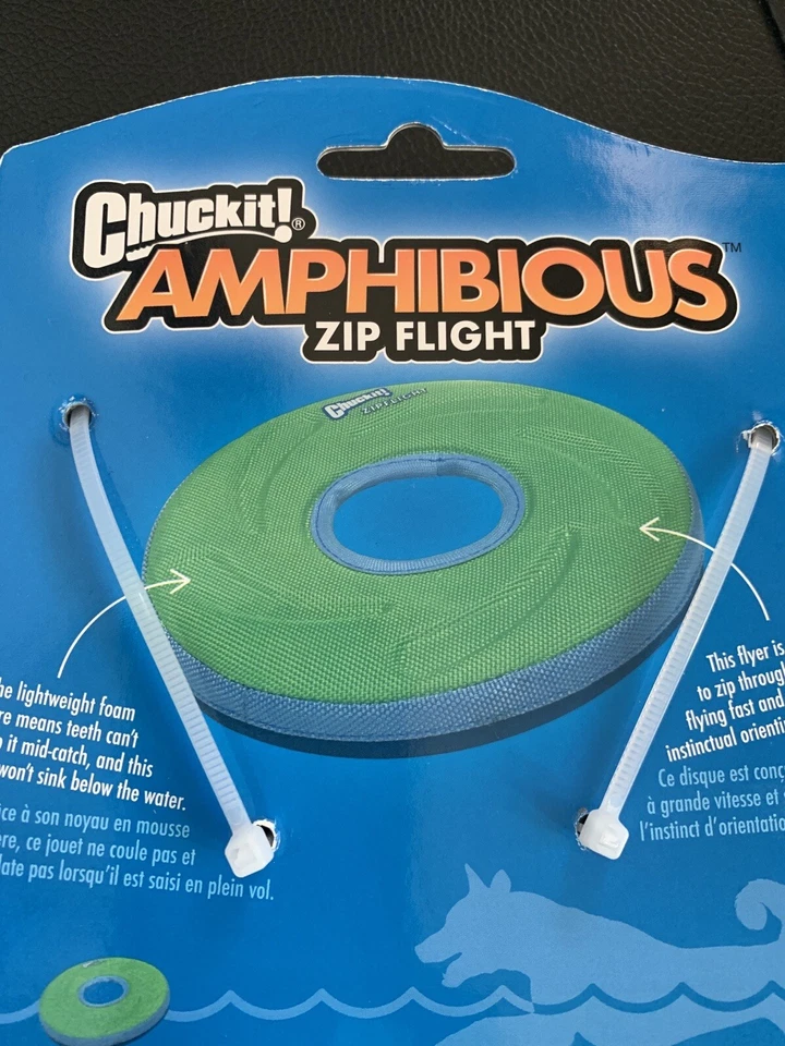 Chuckit! Disco volador anfibio con cremallera para perro de vuelo, naranja mediano 8", no estalla ni se hunde Foto 4 de 4