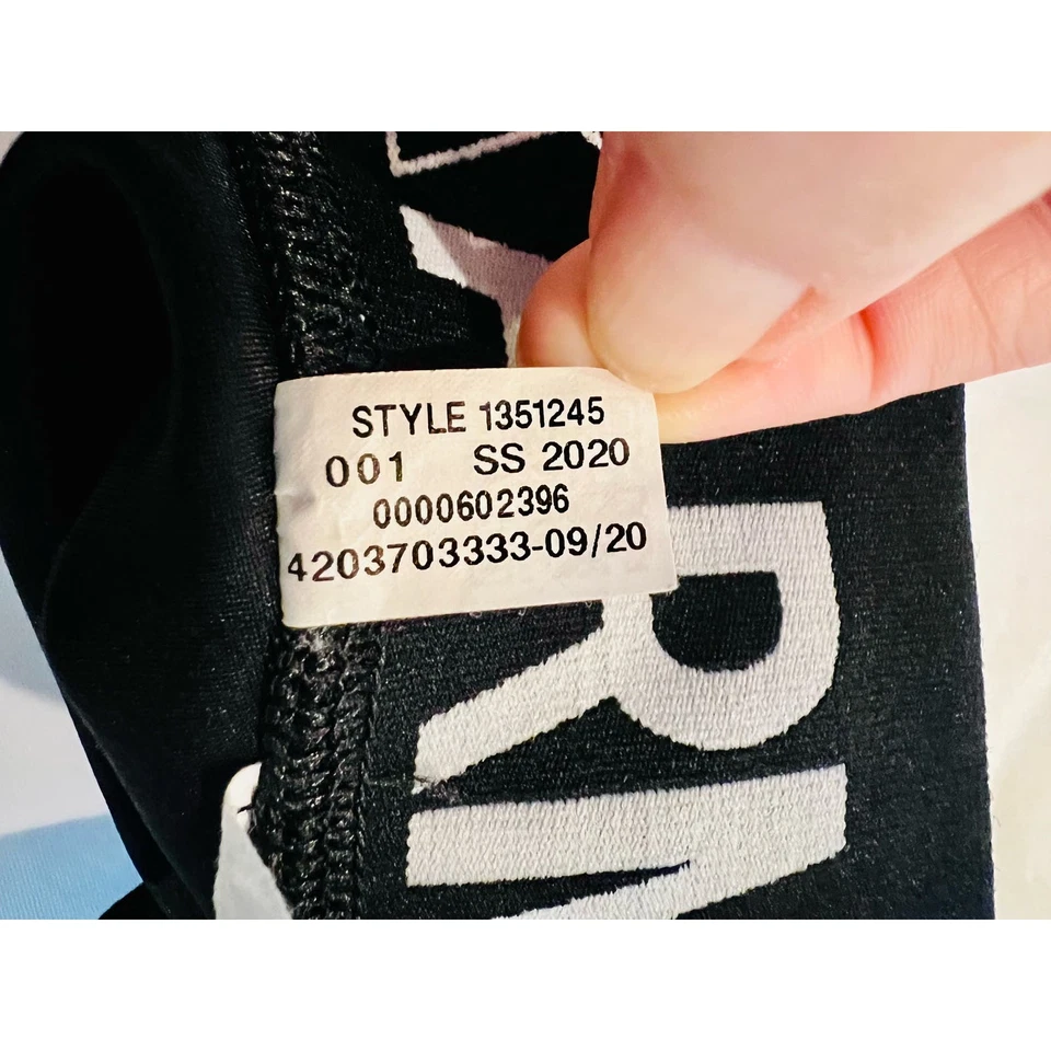 Under Armour Negro Heat Gear Stretch Activo Pantalones Cortos Talla Juvenil Pequeño Foto 4 de 4