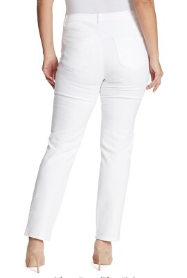 B )Gloria Vanderbilt Amanda - Classic high-waisted jeans for women, size 12