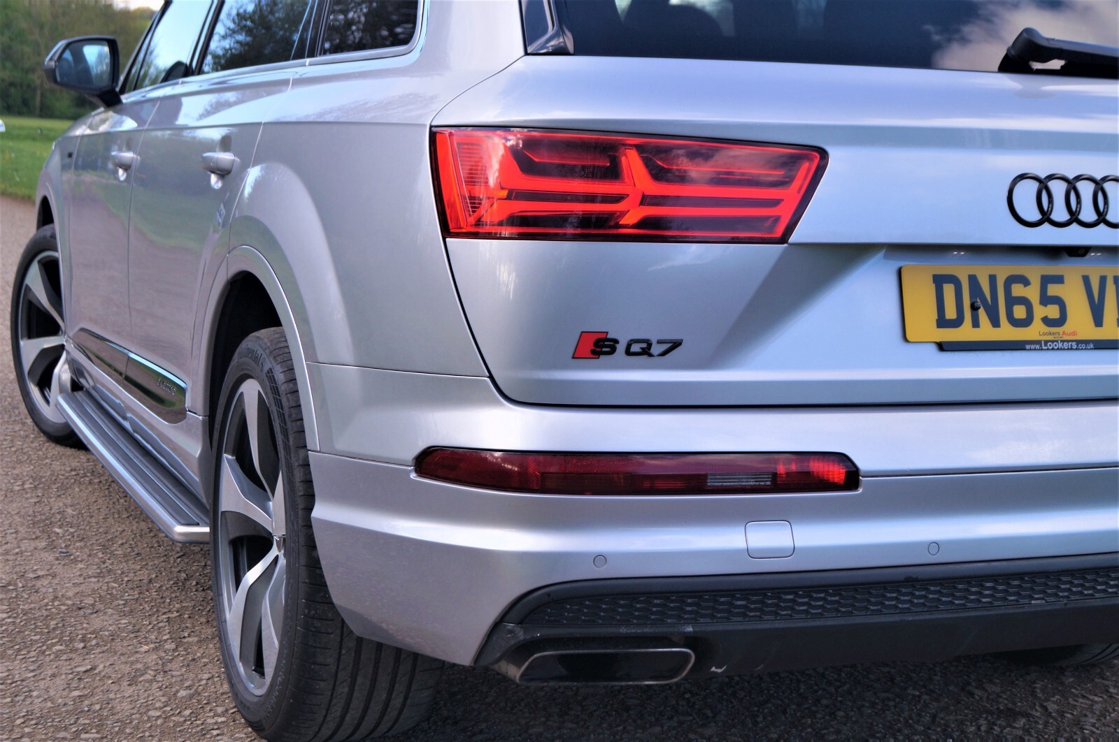 4m0945093 left rear tailgate light for AUDI Q7 (4MB)(03.2015-&GT