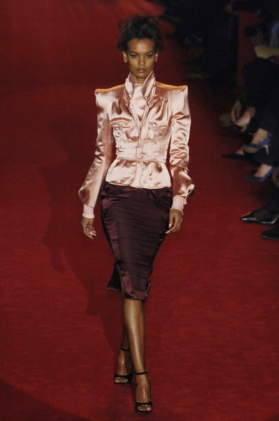 2004 Yves Saint Laurent Rive Gauche collezione A W