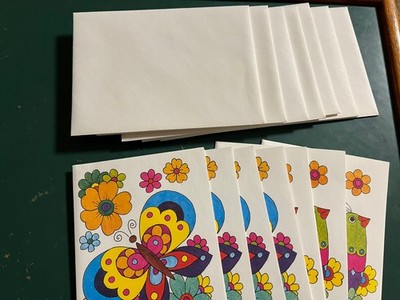 NEU,7 Notes mit Briefumschlägen,Blumen und Schmetterling + Original Karton 