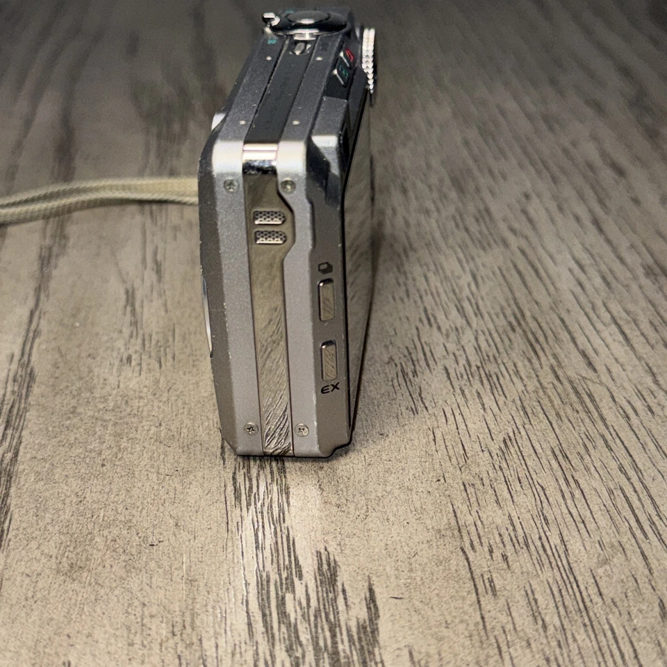 Casio EXILIM ZOOM EX-Z850 8.1MP Digital Camera - Silver - Image 4 of 4