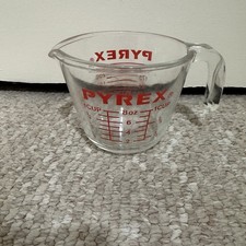 Vintage Pyrex Measuring Cup 1 Cup  508 Red Lettering J-Handle USA