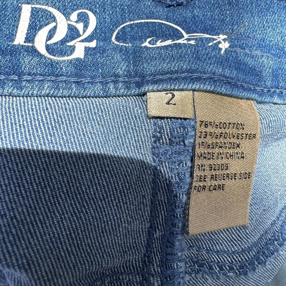 Bermudas cortas largas DG2 Diane Gilman para mujer azul elástico Old Money 2 Foto 2 de 4