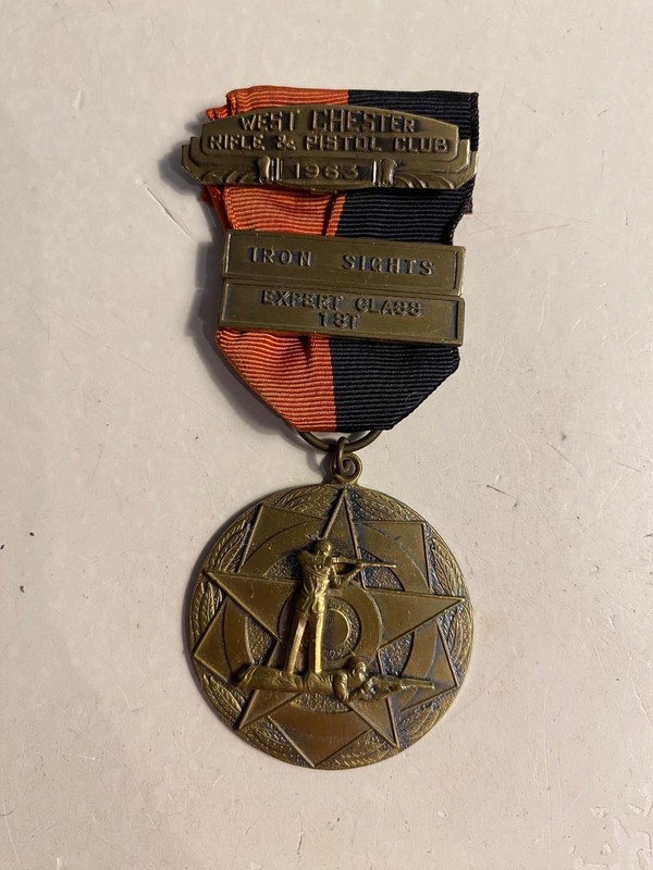 VINTAGE 1963 SHOOTING MEDAL IRON SIGHTS - 1ST CLASS - WEST CHESTER RIFLE CLUB