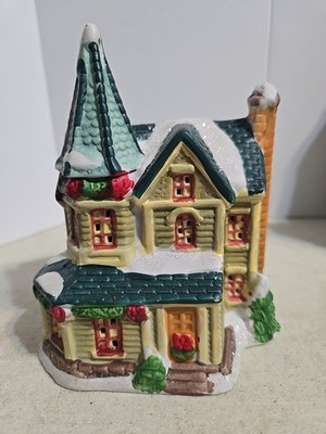 COBBLESTONE CORNERS 2004 CHRISTMAS HOUSE (No Light)