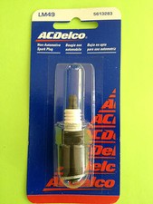 AC Delco Small Engine Spark Plugs LM49 Box of 6 New Old Stock