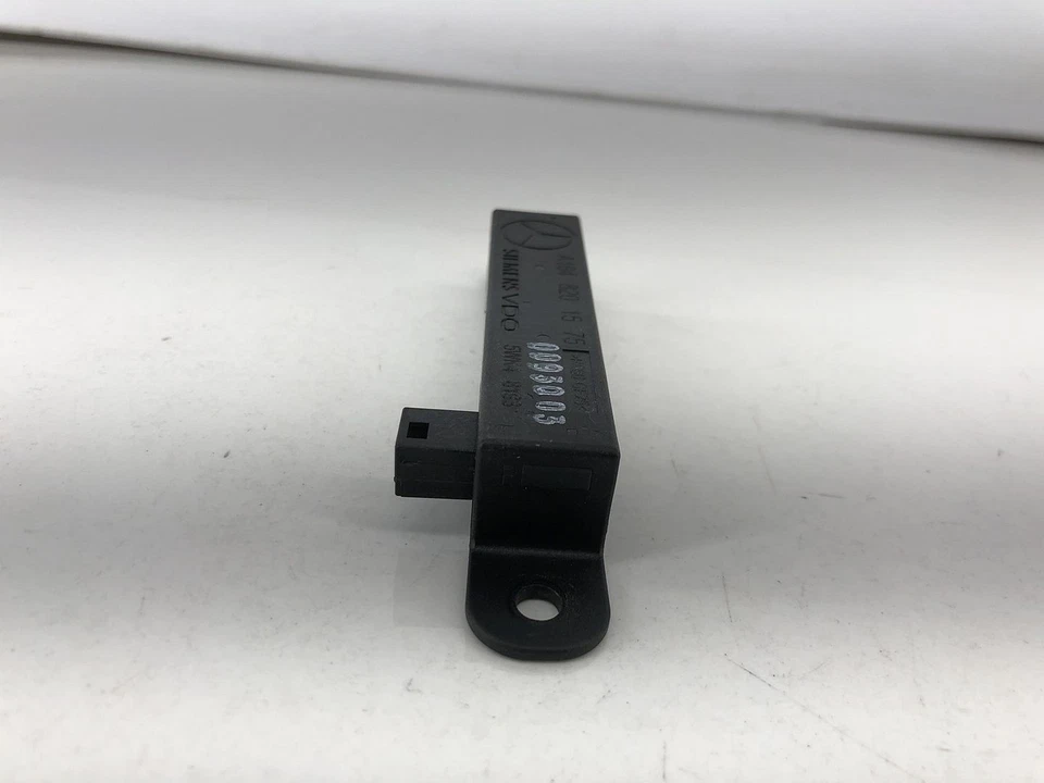 10-12 MERCEDES BENZ GL350 MÓDULO ANTENA GO SIN LLAVE ENTRADA TRASERA CENTRAL OEM Foto 3 de 4