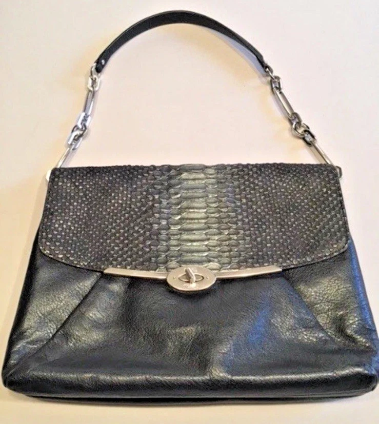 COACH MADISON PATTA SPALLA NERA CON GLITTER PITONE ARGENTO F26337