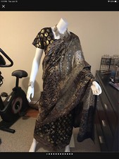 indian/pakistani/ bangladeshi saree with stitched blouse and adjustable pleated