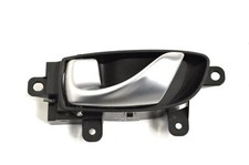 Porte arrière et accessoires Infiniti M30