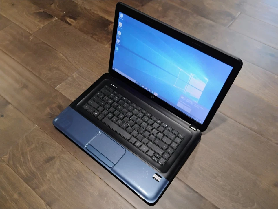 HP 2000-2b09WM  LAPTOP  Win10 OS - Image 4 of 4