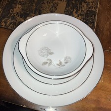 Noritake Rosay China 5 piece place setting Dinner , Salad, Bread Plate, Bowls
